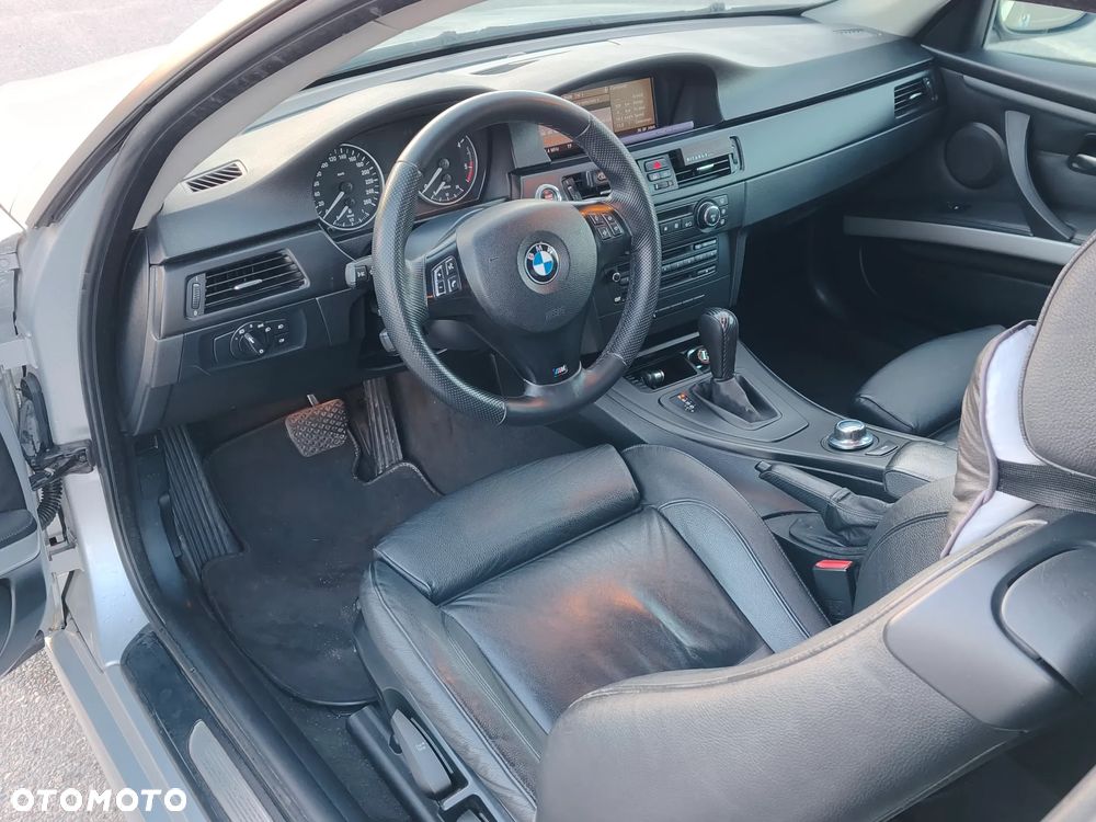 BMW Seria 3 330d - 8