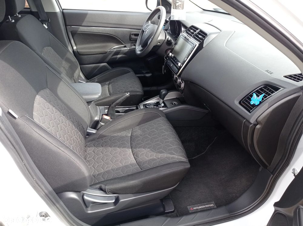 Mitsubishi ASX 2.0 4WD CVT Plus - 17