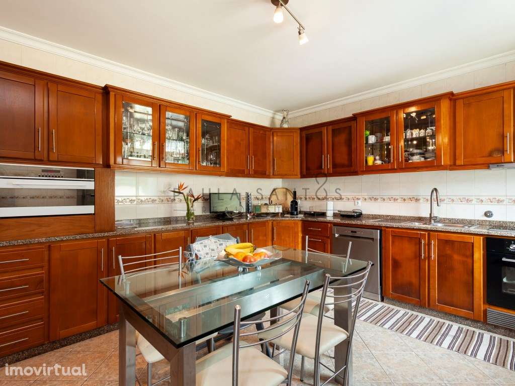 MORADIA T4 + ESCRITÓRIO | ÁGUAS SANTAS | MAIA - Grande imagem: 3/40