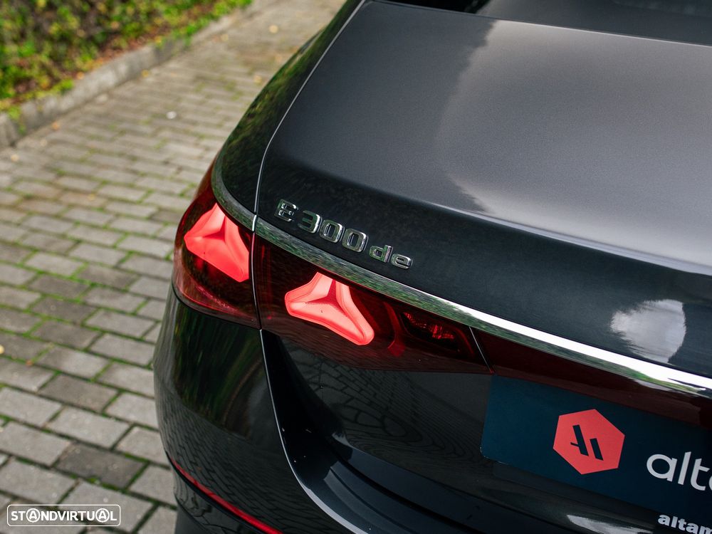 Mercedes-Benz E 300 de AMG Line - 15