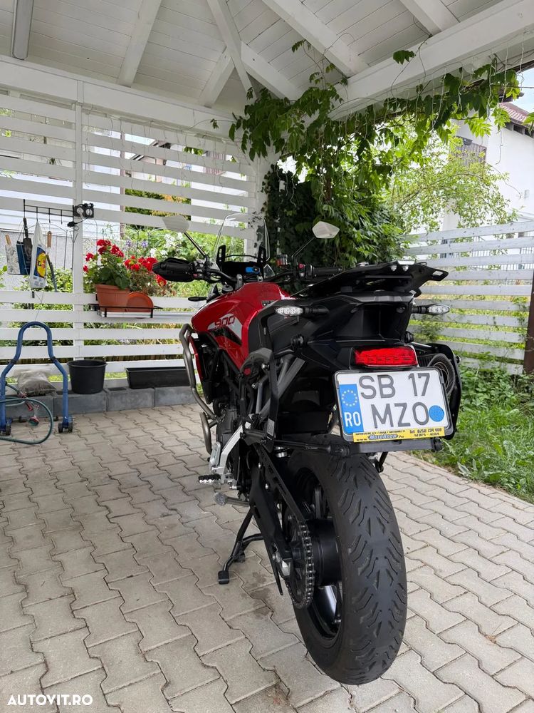 Triumph Tiger 900 - 4