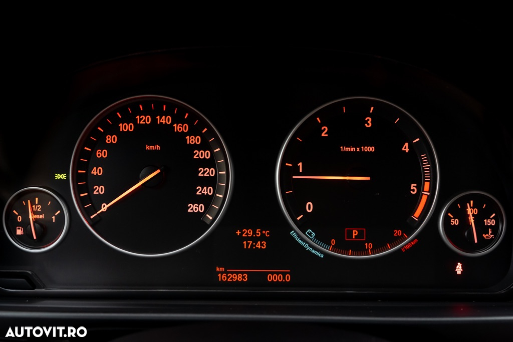 BMW Seria 5 520d Aut. - 11