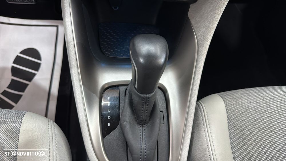 Toyota Yaris 1.5 HDF Luxury - 16