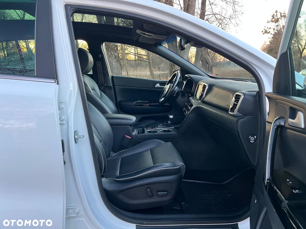 Kia Sportage 2.0 CRDI AWD Eco-Dynamics+ (48V M-H) GT LINE - 14