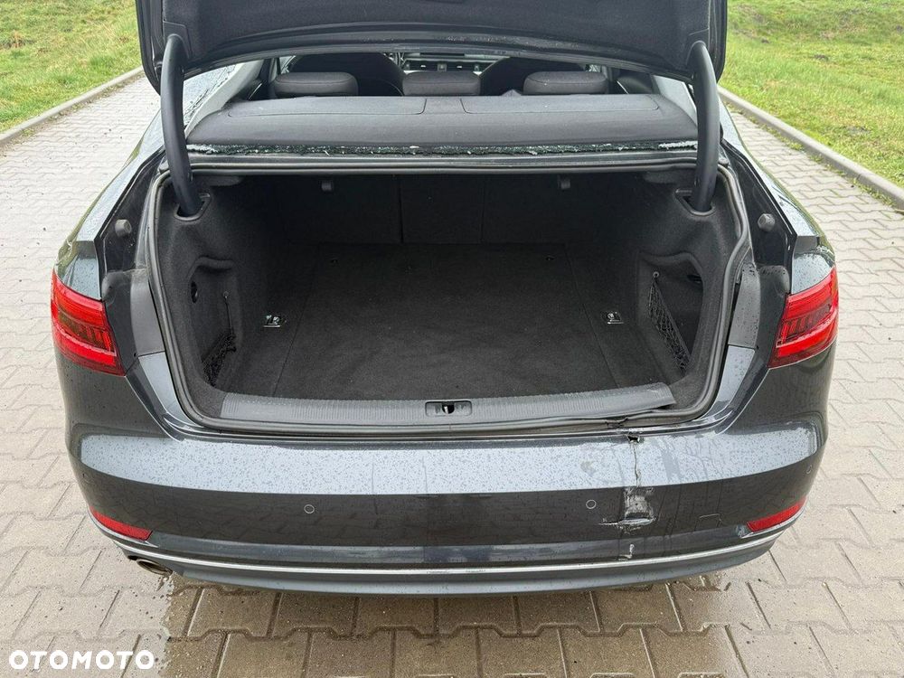 Audi A4 Limousine - 20