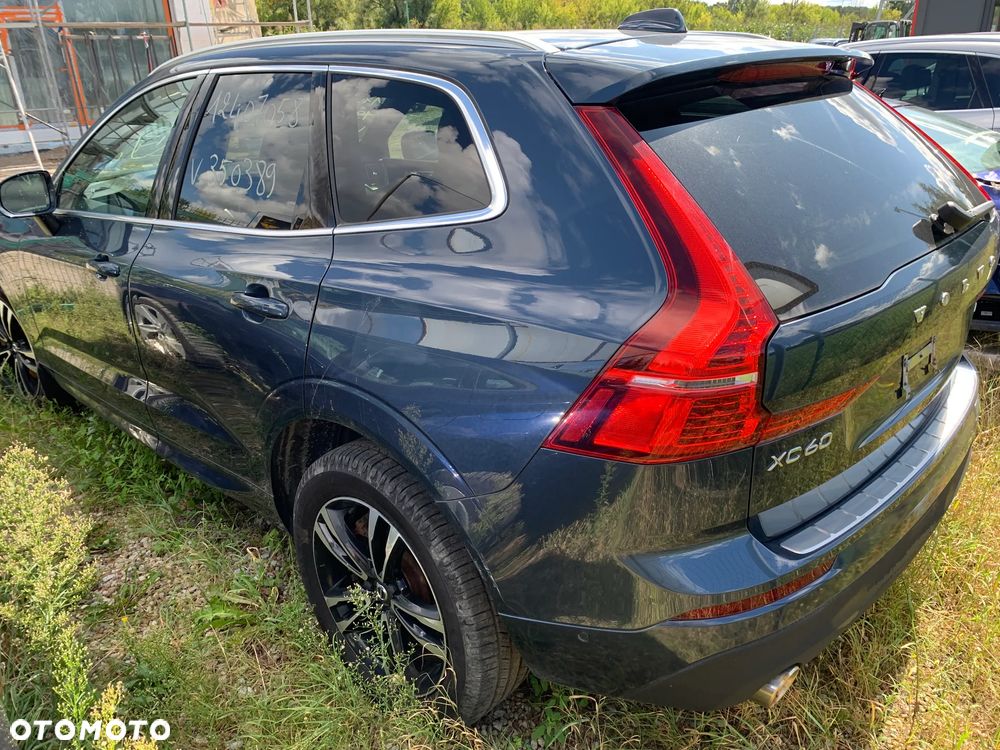 Volvo XC 60 T6 AWD Momentum - 6
