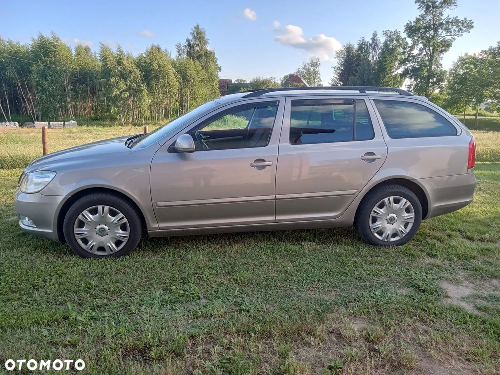 Skoda Octavia 2.0 TDI DPF FAMILY - 4