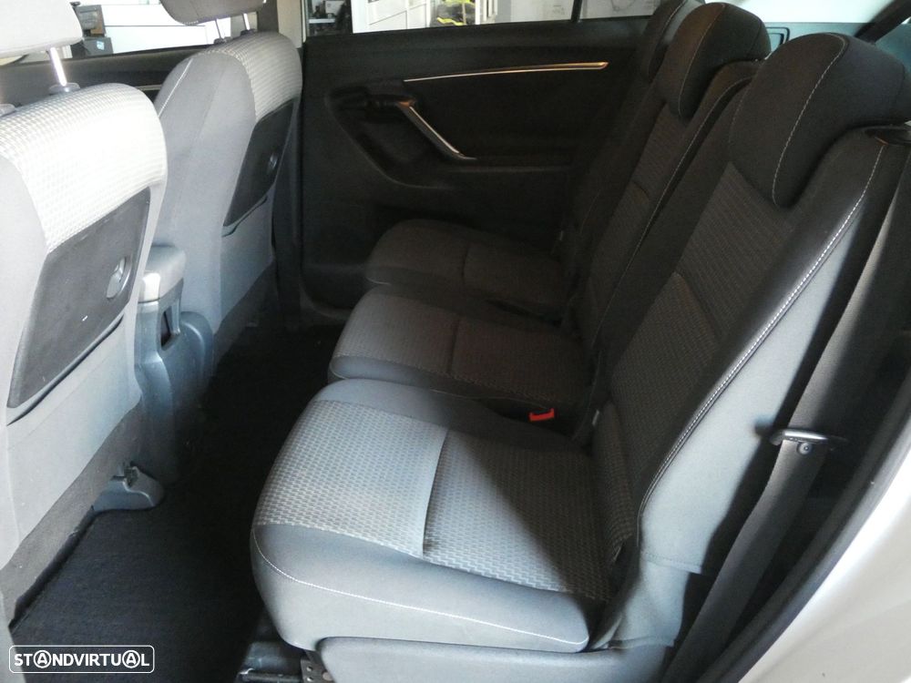Toyota Verso 1.6 D-4D Comfort+GPS - 9