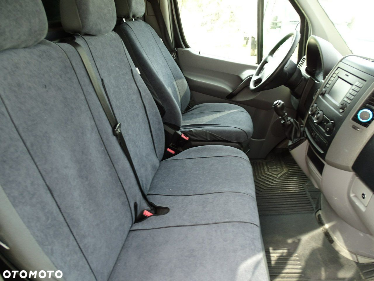 Volkswagen Crafter - 13