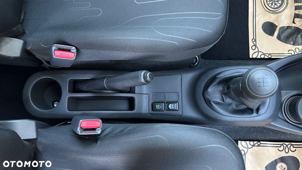 Toyota Yaris 1.33 VVT-i Cool - 29
