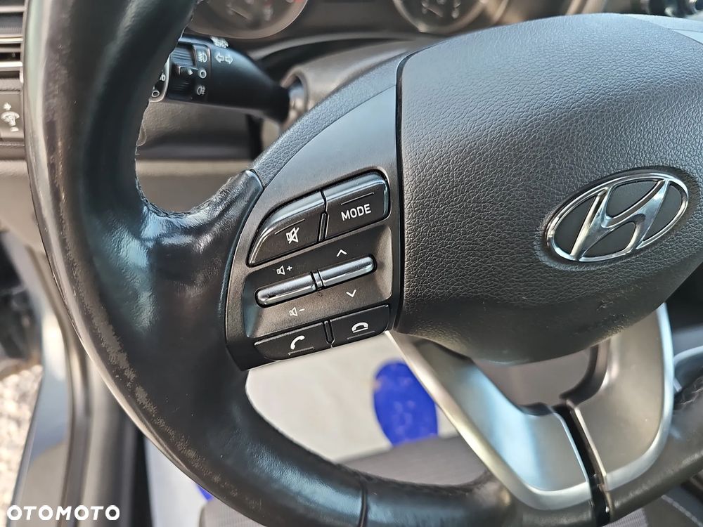 Hyundai i30 1.5 DPI Classic + - 18