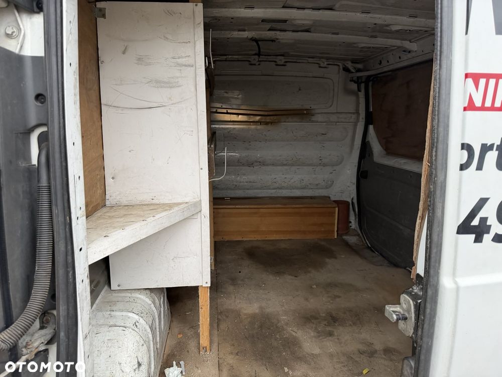 Renault Traffic - 10