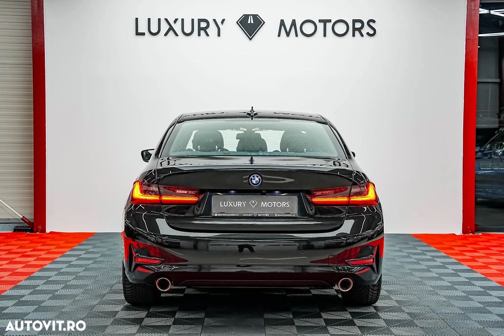 BMW Seria 3 320e Aut. Sport Line - 9