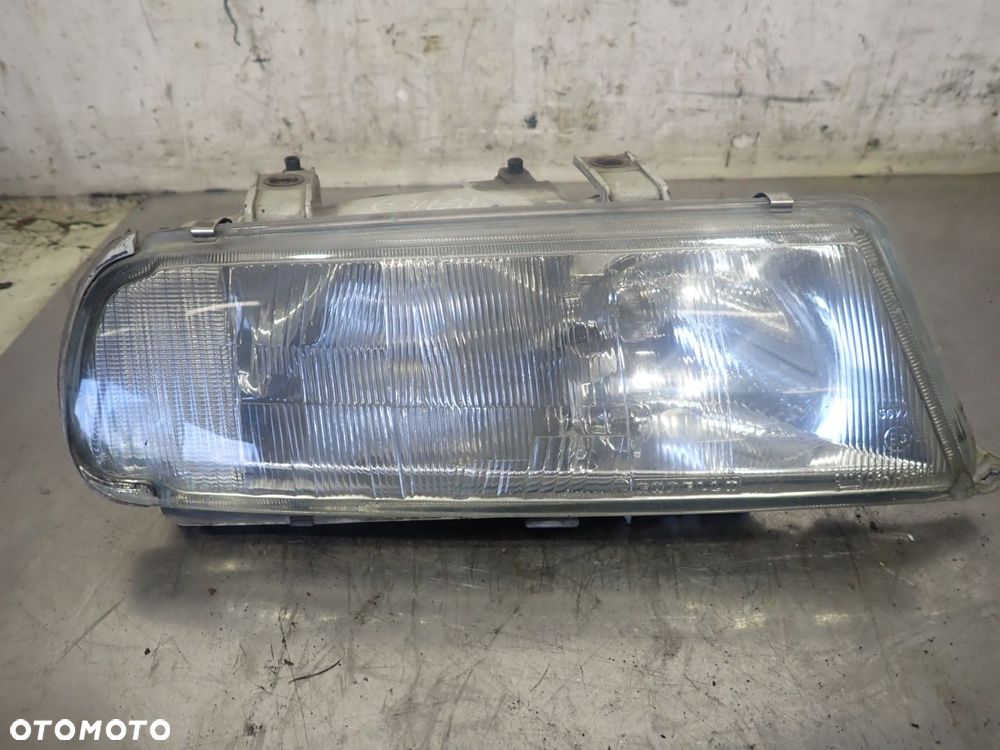LAMPA PRAWA PRZEDNIA LANCIA KAPPA 2.4 KAT - 1