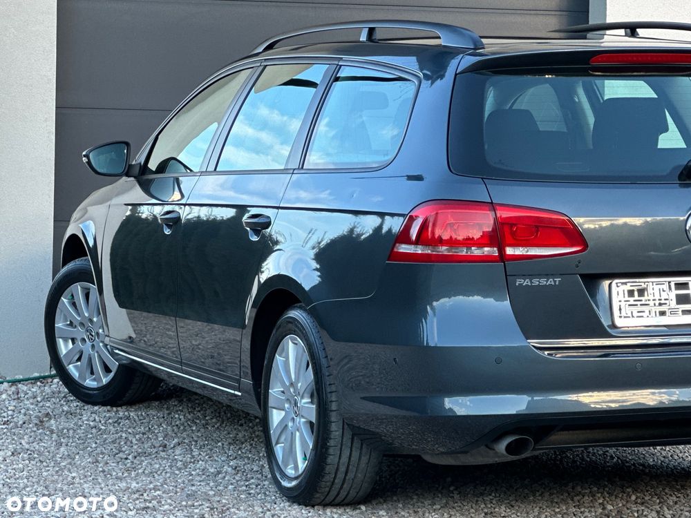 Volkswagen Passat - 18