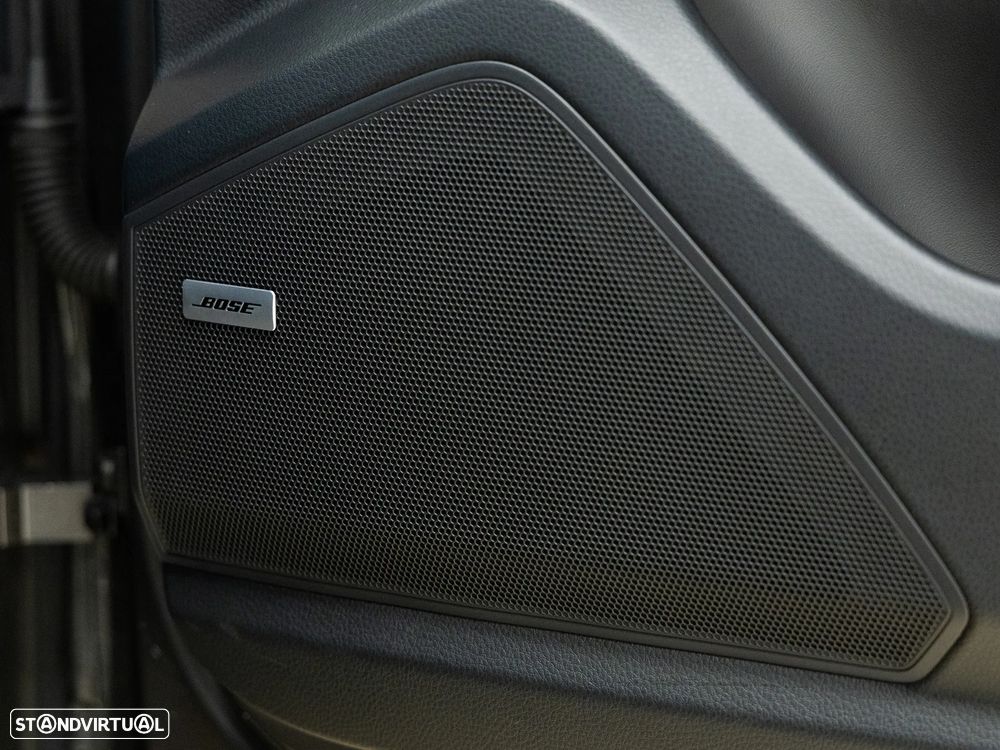 Porsche Cayenne Platinum Edition - 38