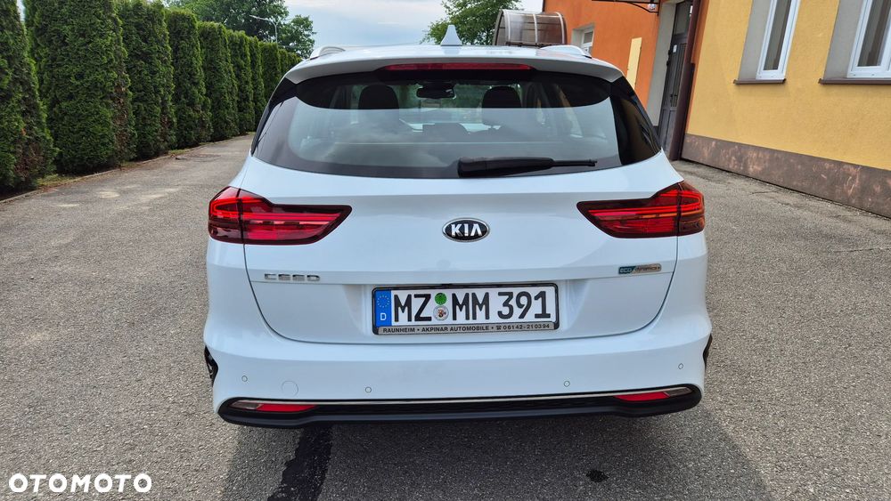 Kia Ceed 1.6 CRDi L Business Line DCT - 7