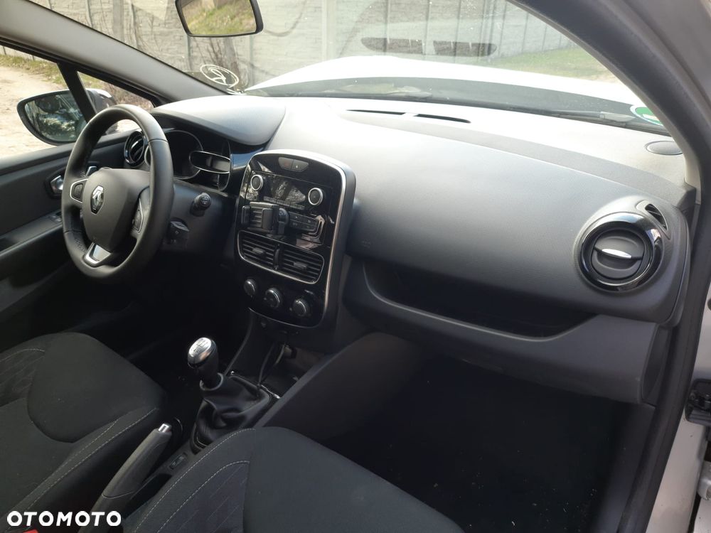 Renault Clio 0.9 TCe Limited - 9