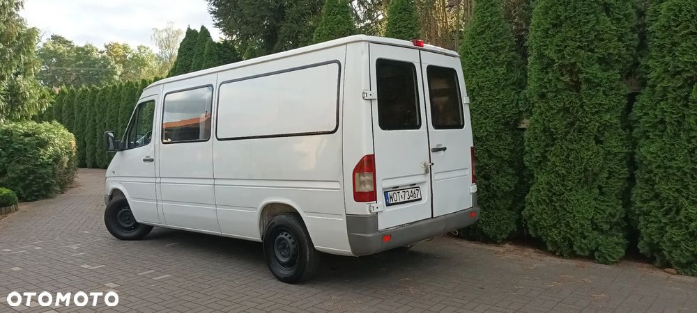 Mercedes-Benz Sprinter - 2