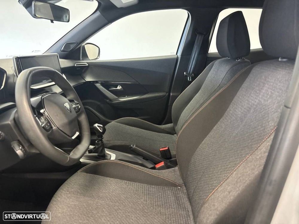 Peugeot 2008 1.2 PureTech Style - 9