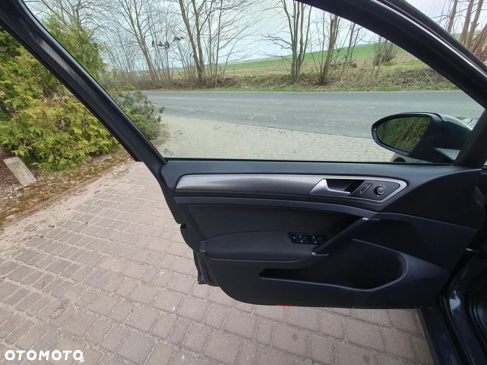 Volkswagen Golf 1.6 TDI BlueMotion Technology DSG Comfortline - 10