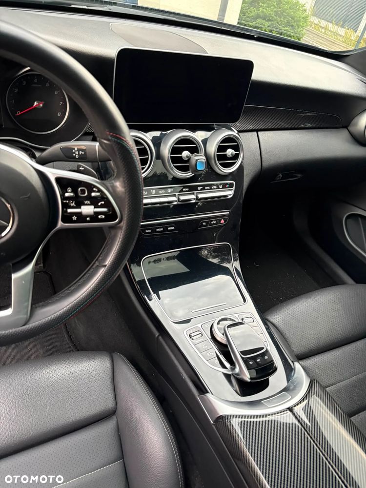 Mercedes-Benz Klasa C 300 4MATIC 9G-TRONIC - 14