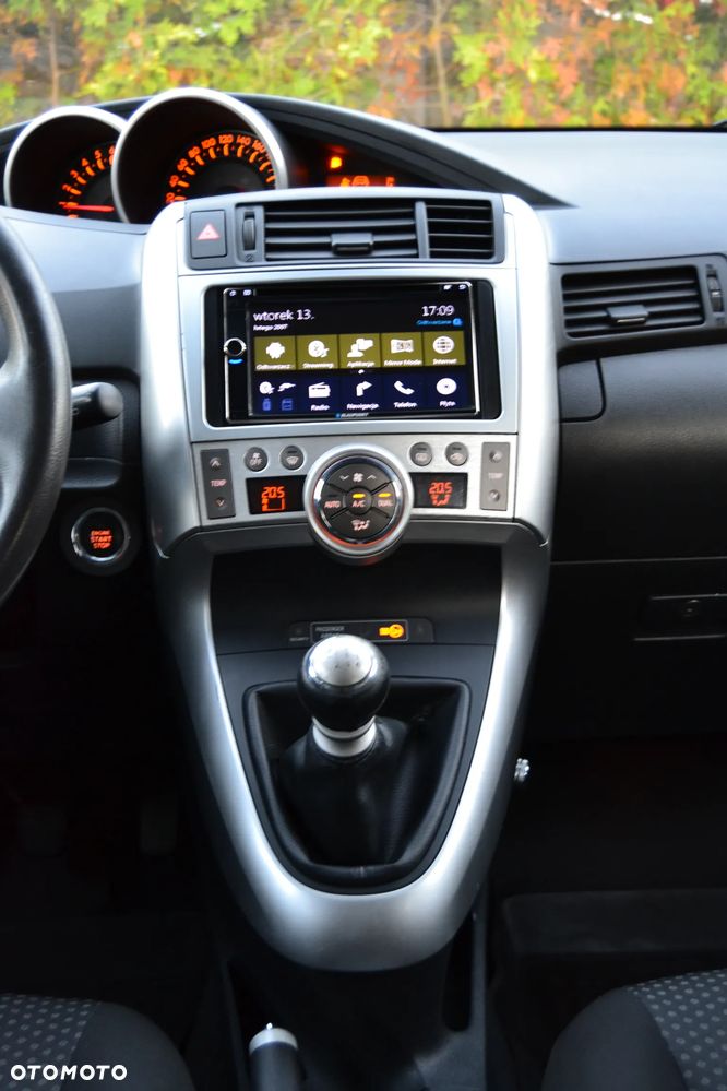 Toyota Verso 1.8 Sol plus NAVI - 39