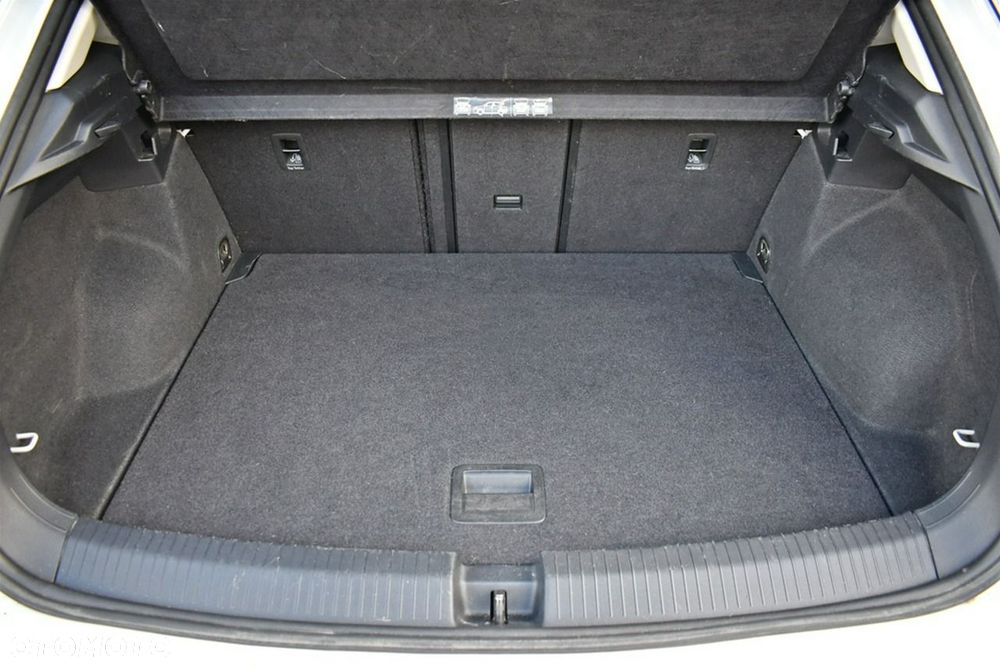 Volkswagen T-Roc 1.5 TSI ACT Premium - 26