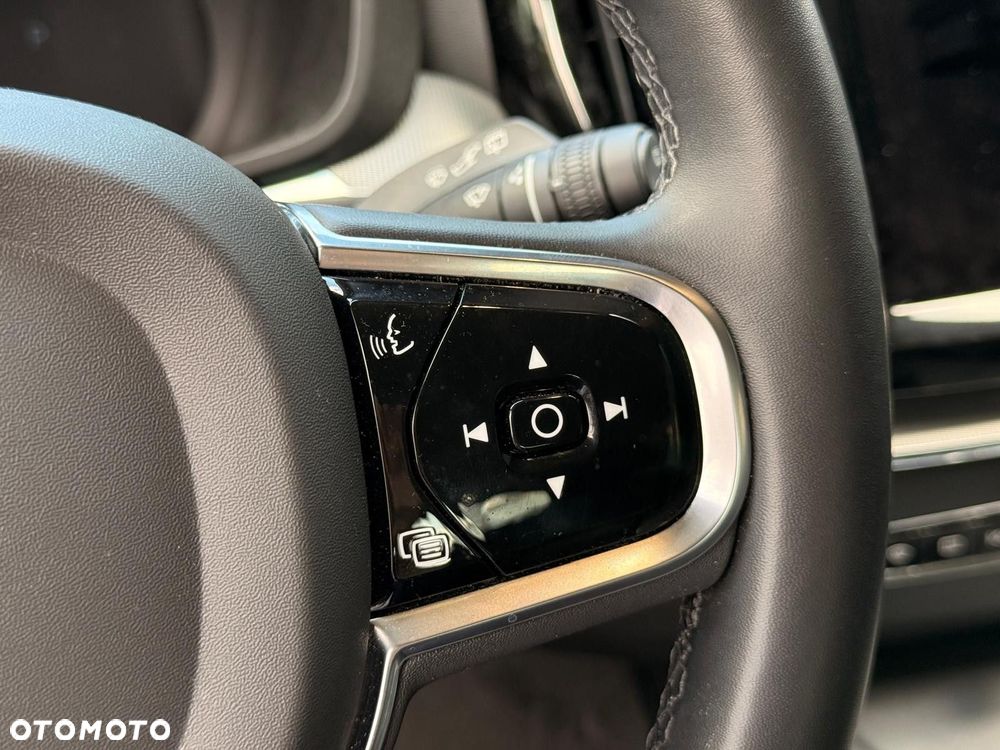 Volvo XC 60 - 33