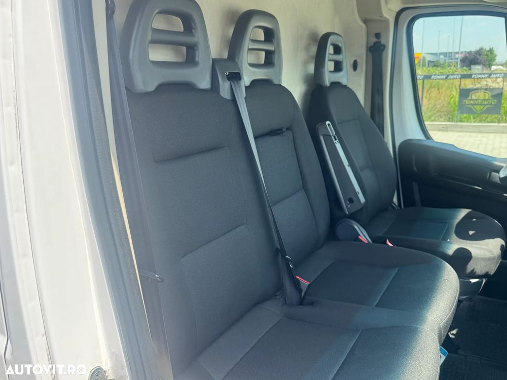 Fiat Ducato 35 Furgon L3H3 2.2 MultiJet - 19