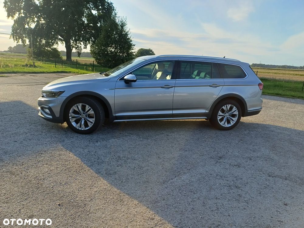 Volkswagen Passat Alltrack 2.0 TDI SCR 4Motion DSG (BMT) - 2