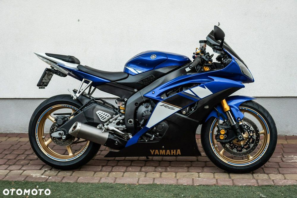 Yamaha R6 - 3