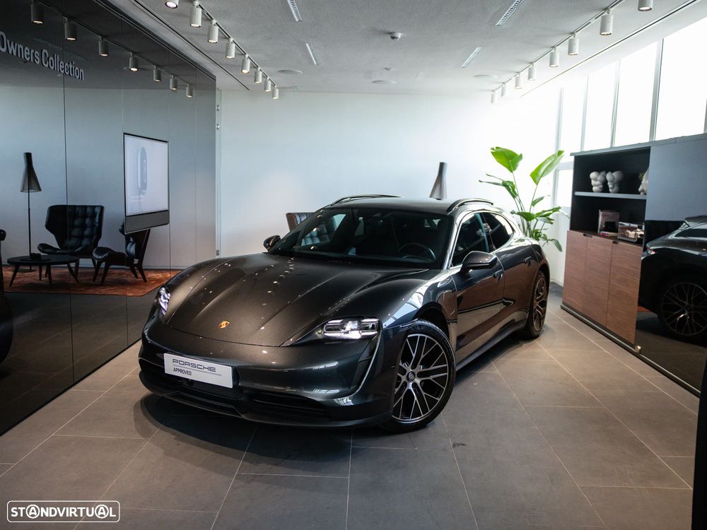 Porsche Taycan Sport Turismo - 1