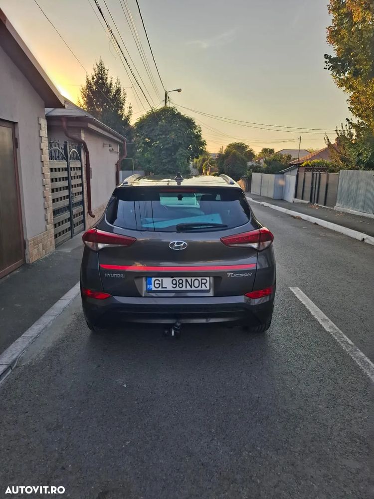 Hyundai Tucson - 4