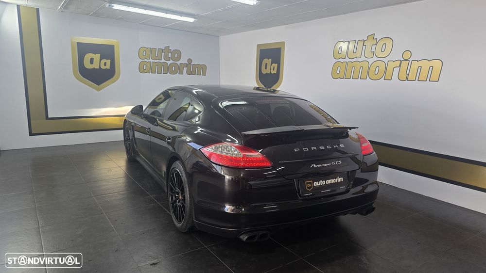 Porsche Panamera GTS PDK - 12