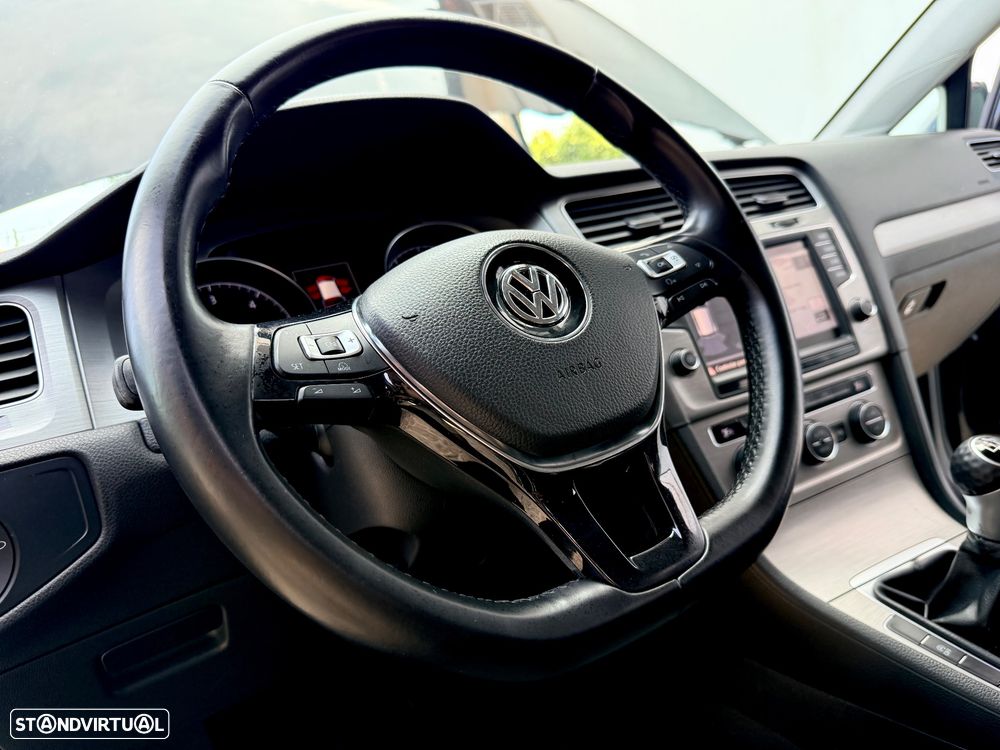 VW Golf - 45