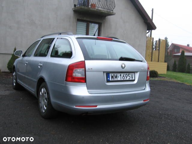Skoda Octavia 1.6 Elegance - 8
