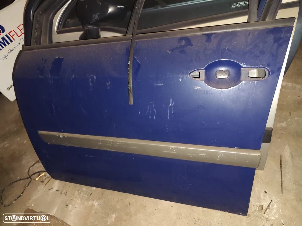 RENAULT SCENIC II PORTA FRENTE ESQUERDA - PF159 - 2