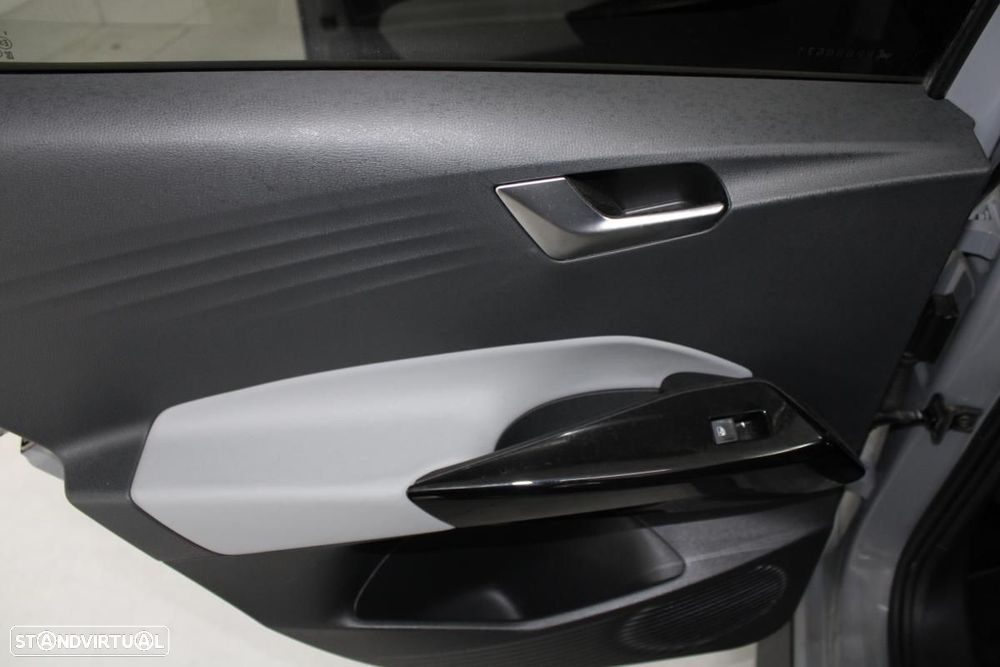 VW ID.3 Pro Performance - 13