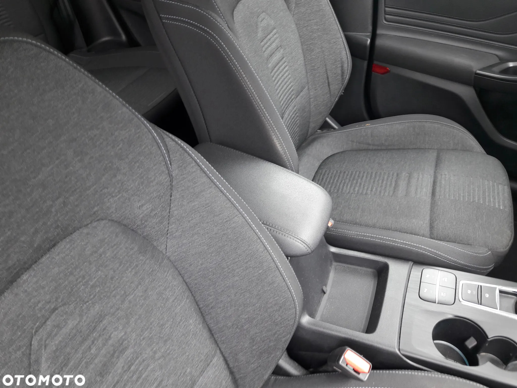 Ford Focus Turnier 1.5 EcoBlue Start-Stopp-System ACTIVE X - 11