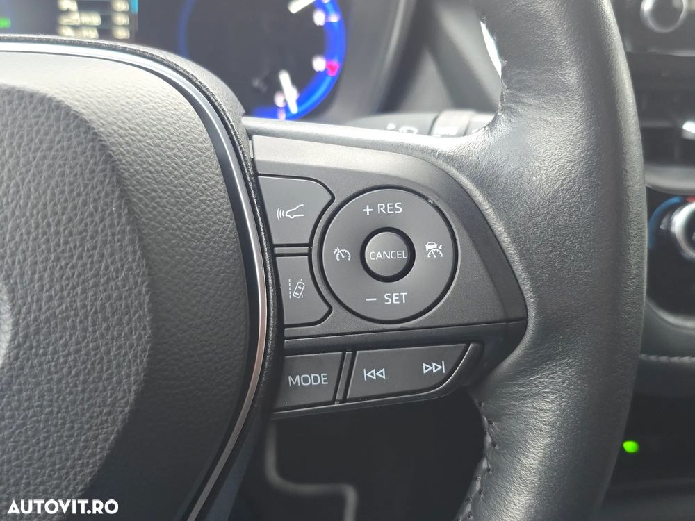 Toyota Corolla 1.8 HSD Dynamic - 16