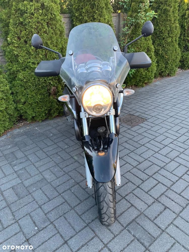 Moto Guzzi Breva - 10