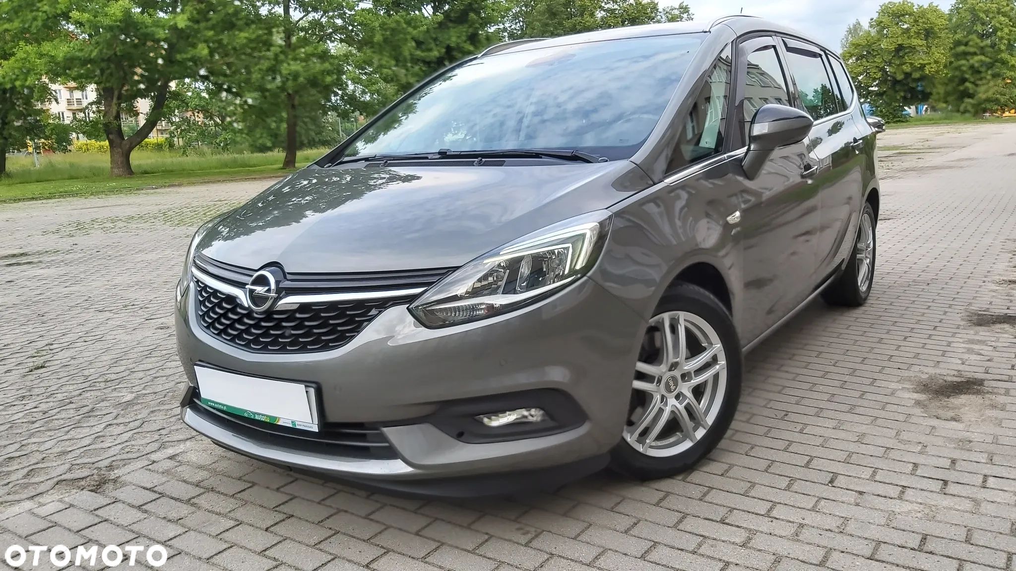 Opel Zafira 2.0 D (CDTI) Automatik Business Edition - 1