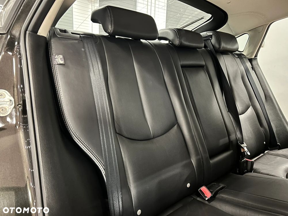 Mazda 6 2.0 Exclusive + - 27