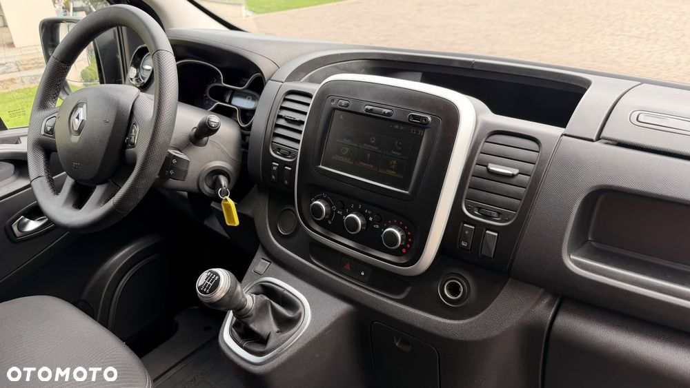 Renault TRAFIC - 9