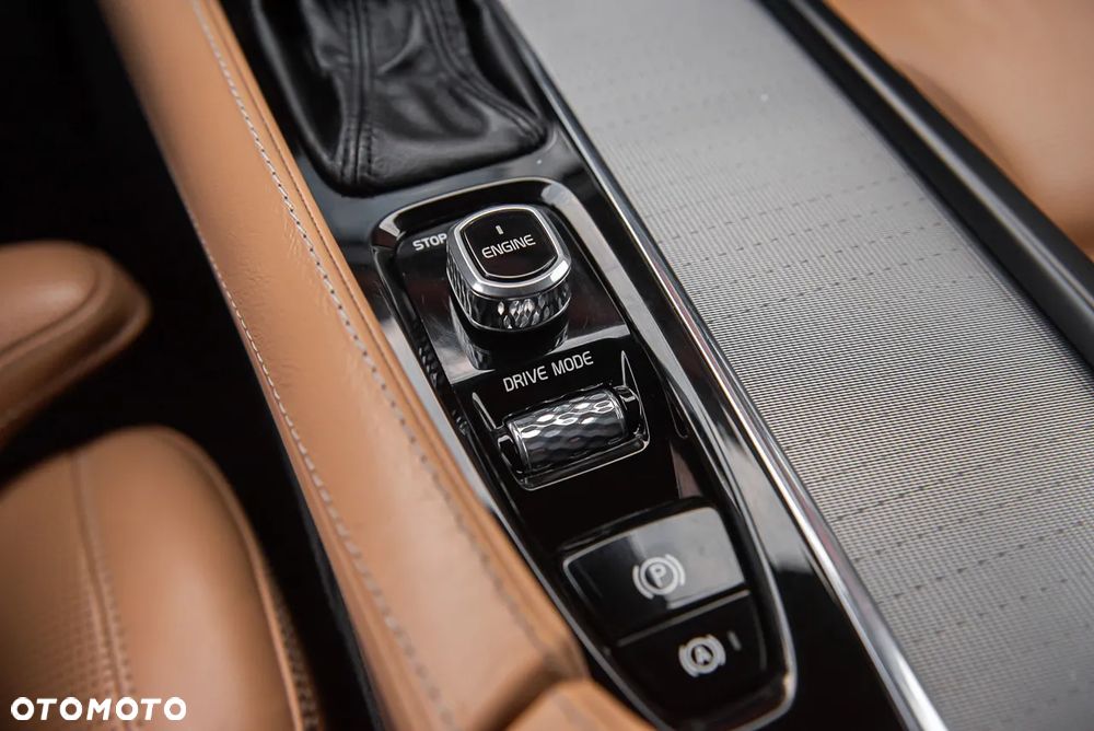 Volvo XC 90 T6 AWD Geartronic Inscription - 26