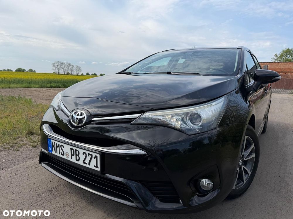 Toyota Avensis 1.8 Premium EU5 - 30
