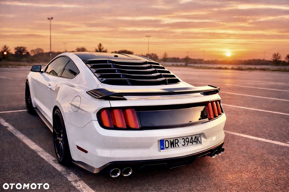 Ford Mustang - 23