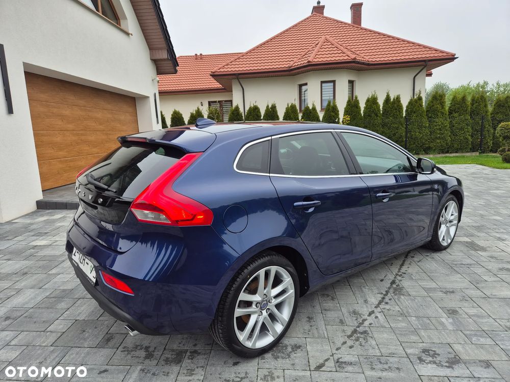 Volvo V40 D4 Ocean Race - 17
