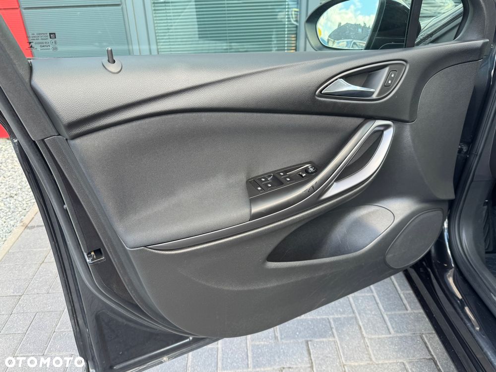 Opel Astra 1.6 CDTI Sport - 23